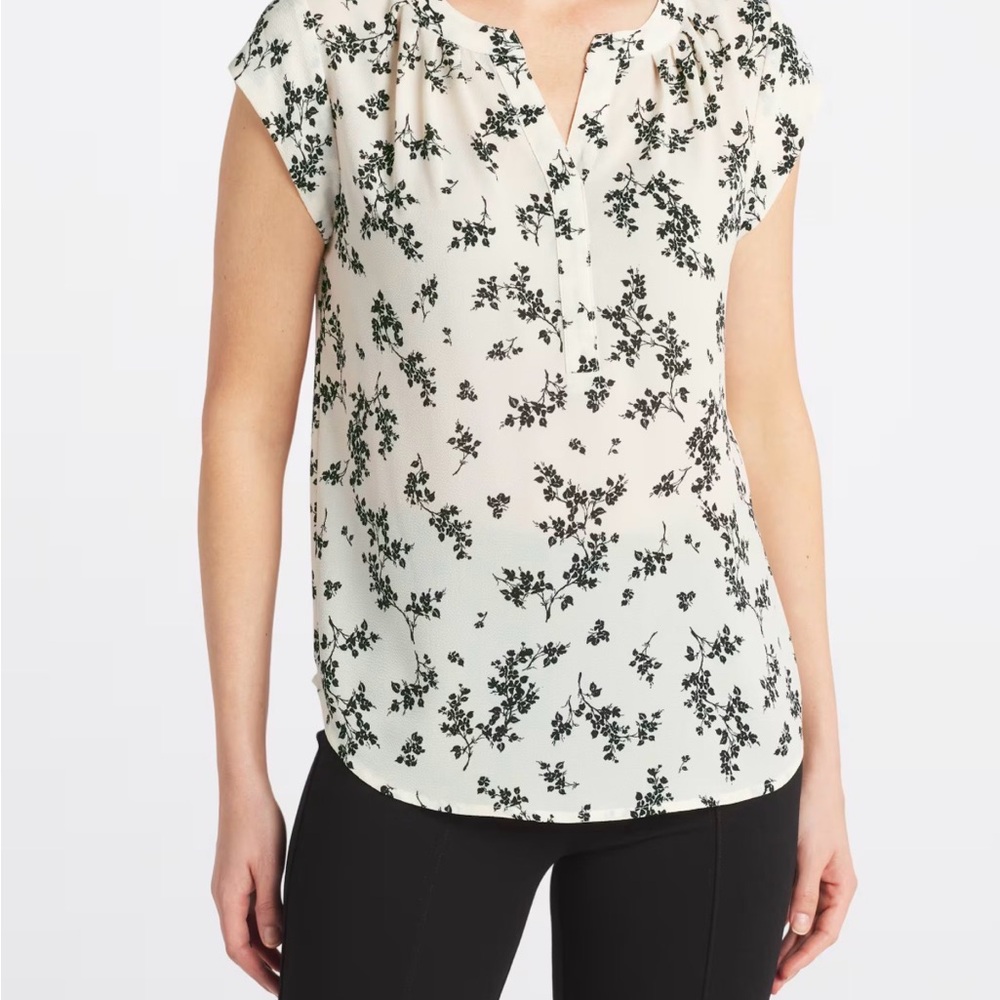 41 Hawthorn Black Floral Blouse